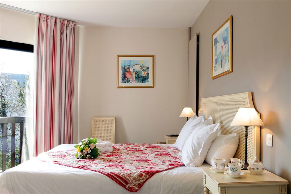 Best Western Plus Hostellerie Du Vallon Trouville-sur-mer Exteriör bild